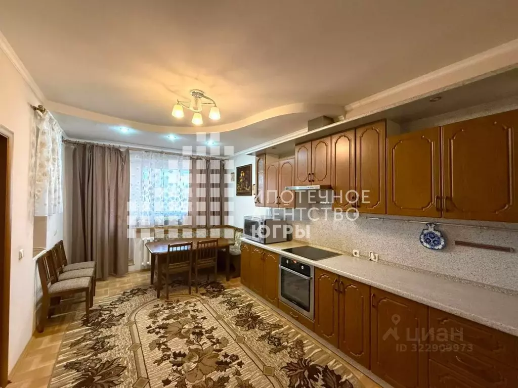 3-к кв. Ханты-Мансийский АО, Ханты-Мансийск ул. Чехова, 49 (139.0 м) - Фото 1