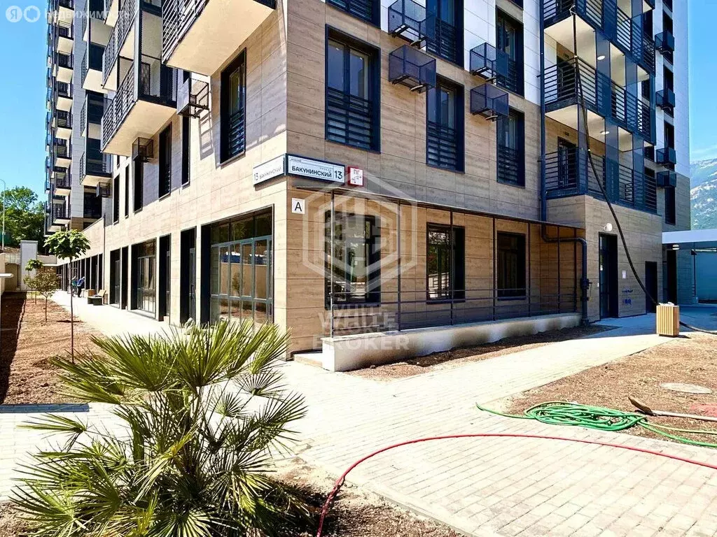 1-комнатная квартира: Ялта, Бакунинский проезд, 13 (51 м) - Фото 1