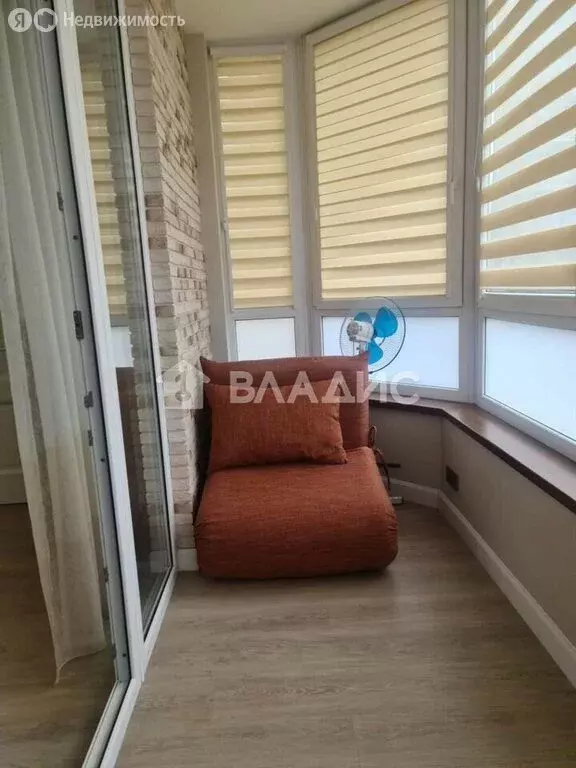 2-комнатная квартира: Калининград, улица Космонавта Леонова, 47 (73.4 ... - Фото 1