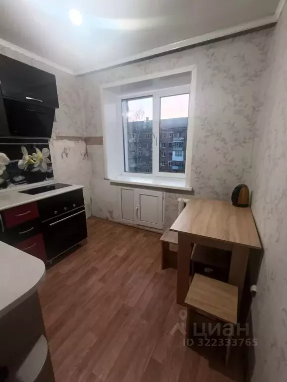 3-к кв. Красноярский край, Назарово ул. Горького, 7 (56.6 м) - Фото 1