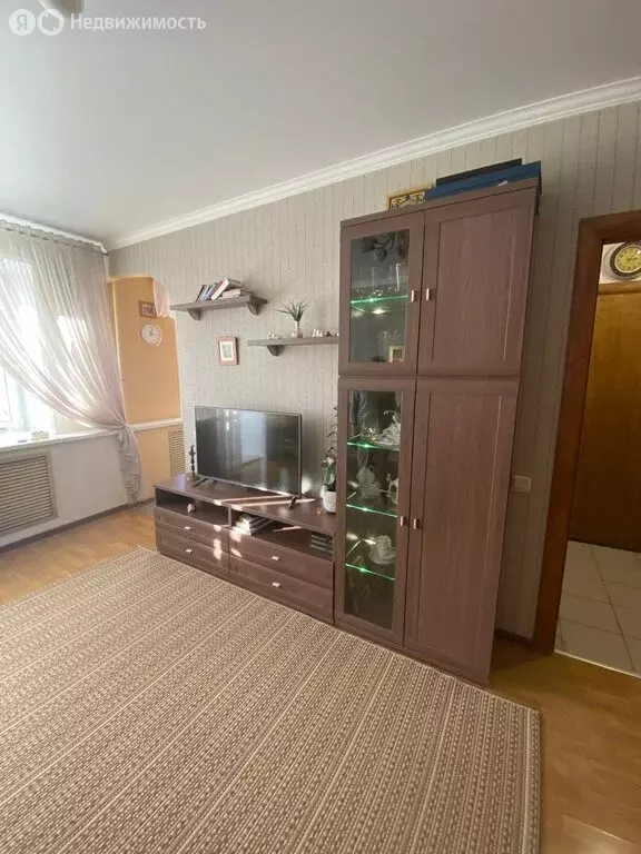 Квартира-студия: Ижевск, площадь имени 50-летия Октября, 10 (37 м) - Фото 0