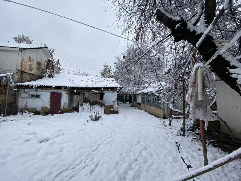 Участок в Кабардино-Балкария, Нальчик ул. Толстого (9.0 сот.) - Фото 1