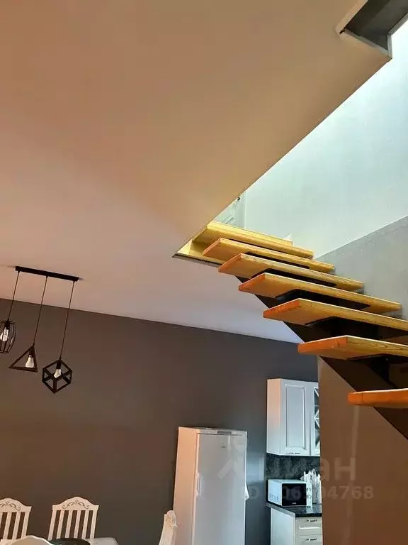 Дом в Кабардино-Балкария, Эльбрусский район, с. Терскол ул. ... - Фото 2