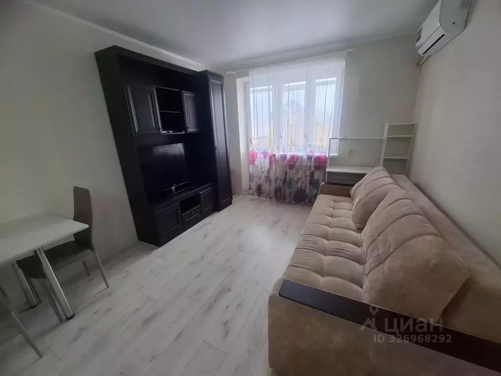 Студия Ростовская область, Батайск ул. Максима Горького, 491А (29.0 м) - Фото 1