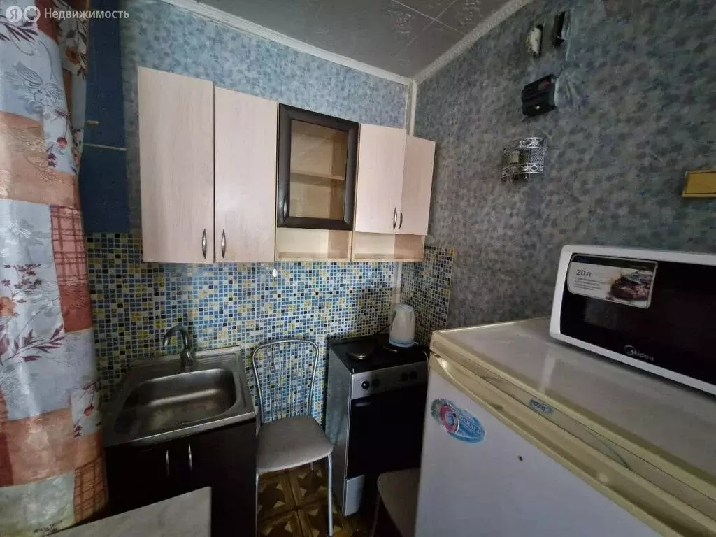 2-комнатная квартира: Кемерово, улица Железнякова, 9 (31.1 м) - Фото 1