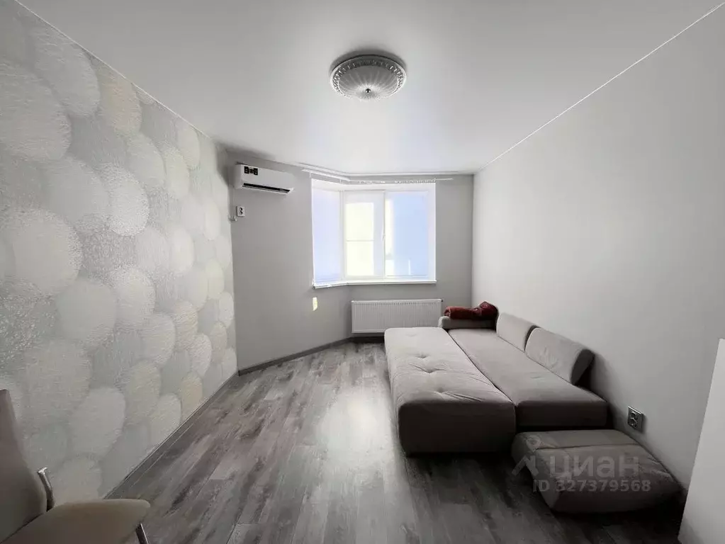 1-к кв. Волгоградская область, Волгоград ул. Имени Старшего Лейтенанта ... - Фото 1