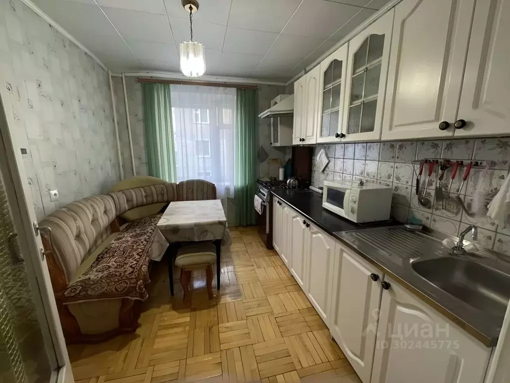 2-к кв. Татарстан, Зеленодольск ул. Шустова, 2 (68.0 м) - Фото 1