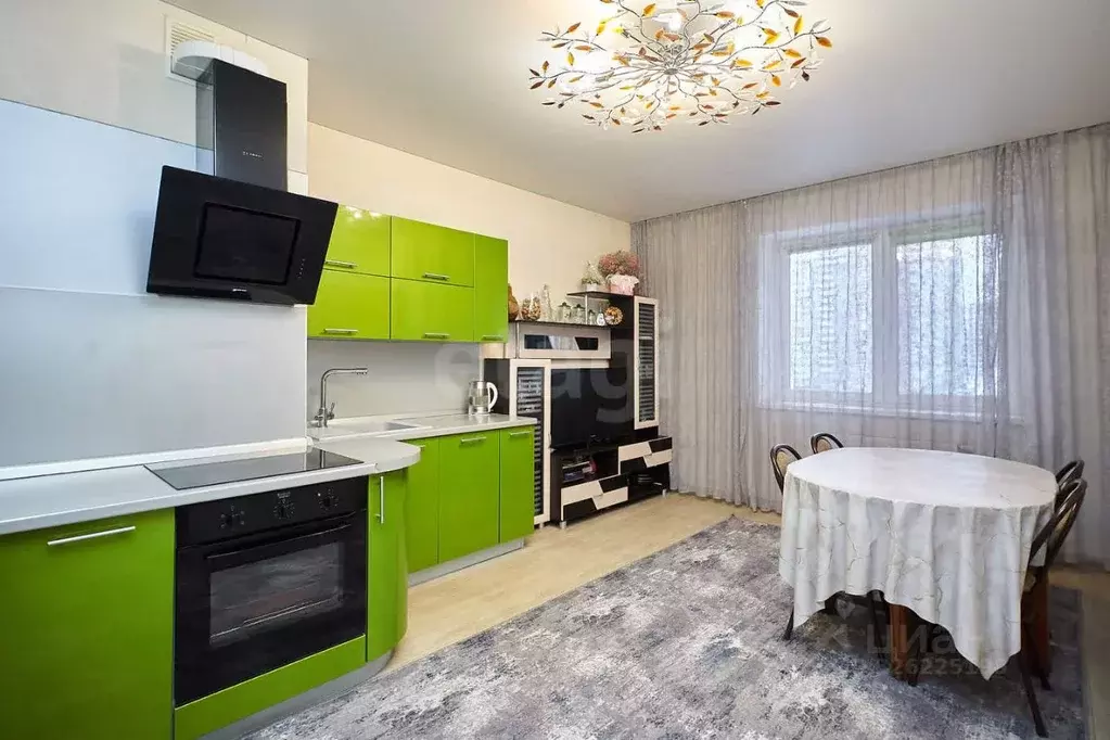 3-к кв. Тюменская область, Тюмень Кремлевская ул., 112к1 (77.0 м) - Фото 1