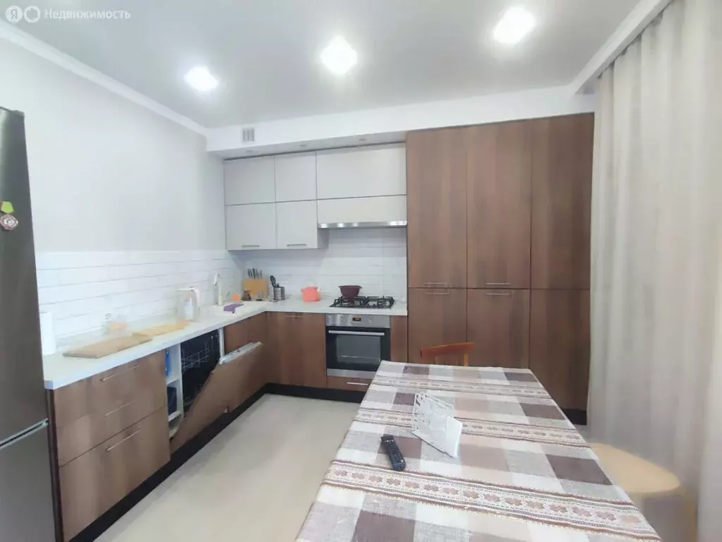 2-комнатная квартира: Ейск, Красная улица, 35/1 (76 м) - Фото 1