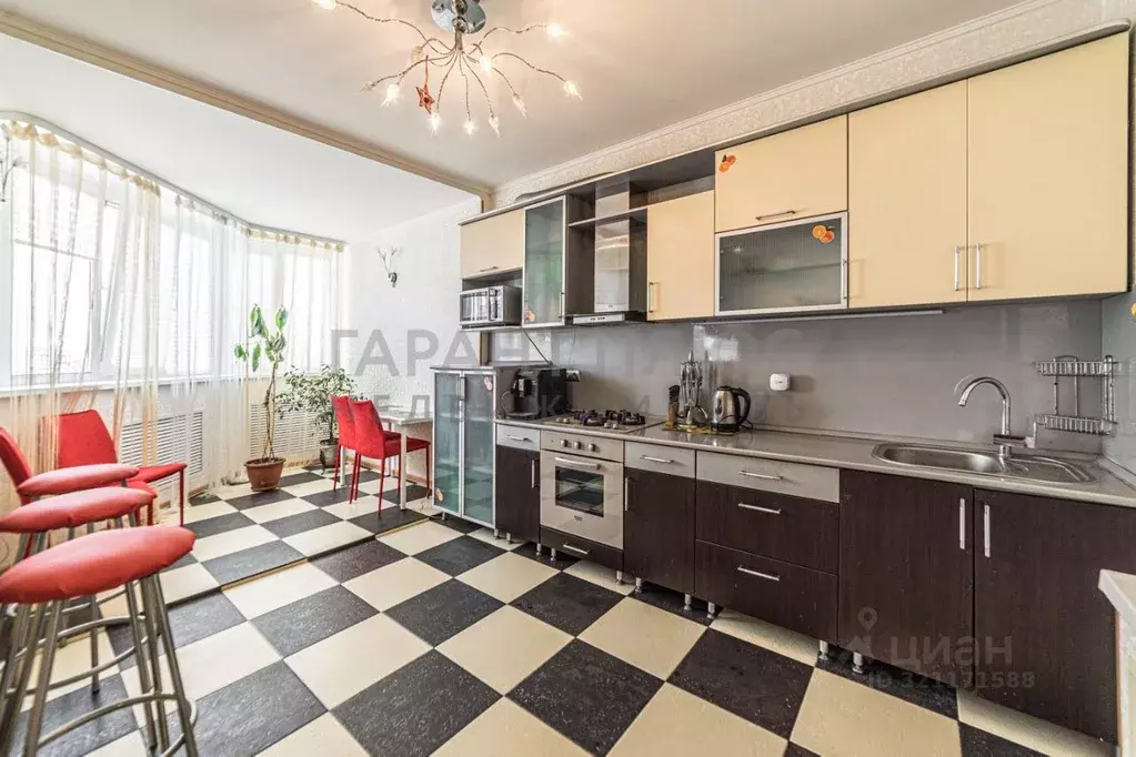 3-к кв. Липецкая область, Липецк ул. П.И. Смородина, 11 (113.5 м) - Фото 1