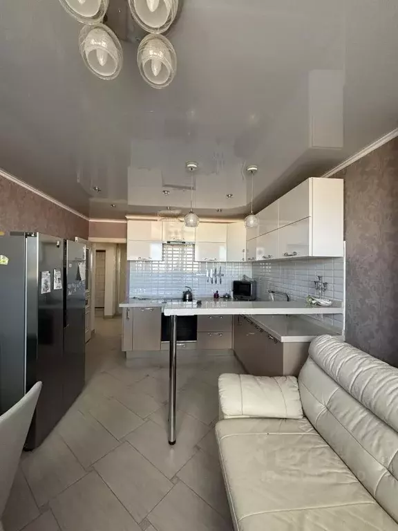 3-к кв. Брянская область, Брянск Флотская ул., 8 (90.0 м) - Фото 1