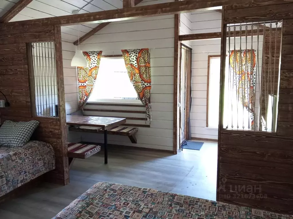 Дом в Алтай, Чемальский район, Узнезинское с/пос, с. Узнезя  (30 м) - Фото 1