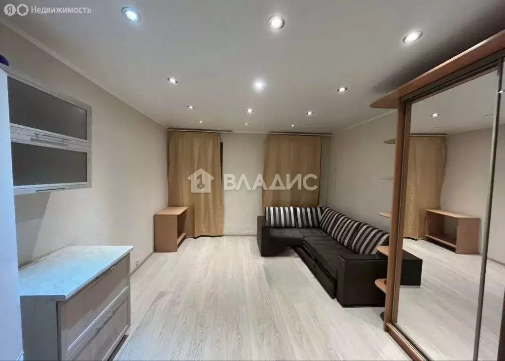 1к в 4-комнатной квартире (19 м) - Фото 1