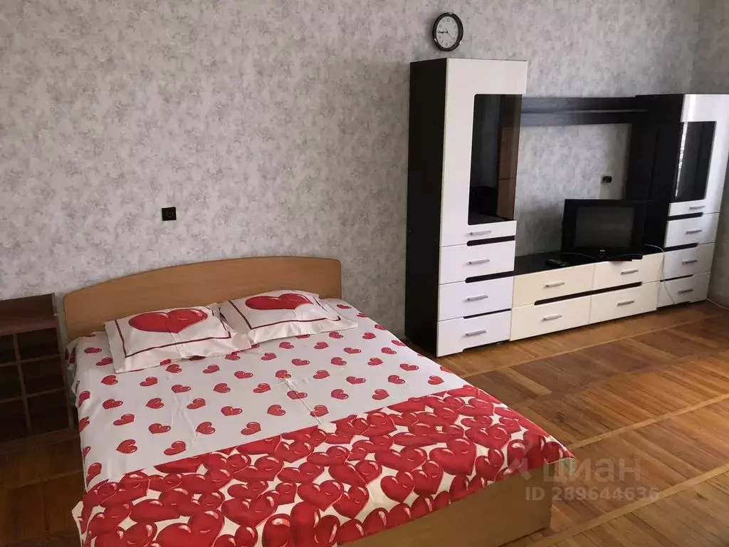 1-к кв. Кировская область, Киров ул. Всесвятская, 91 (33.0 м) - Фото 0