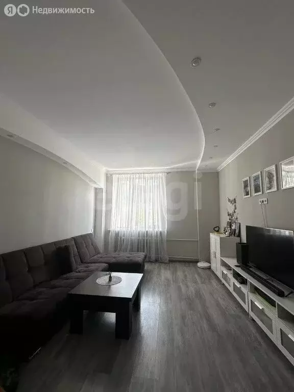 3-комнатная квартира: Пермь, Кировоградская улица, 51 (81 м) - Фото 0