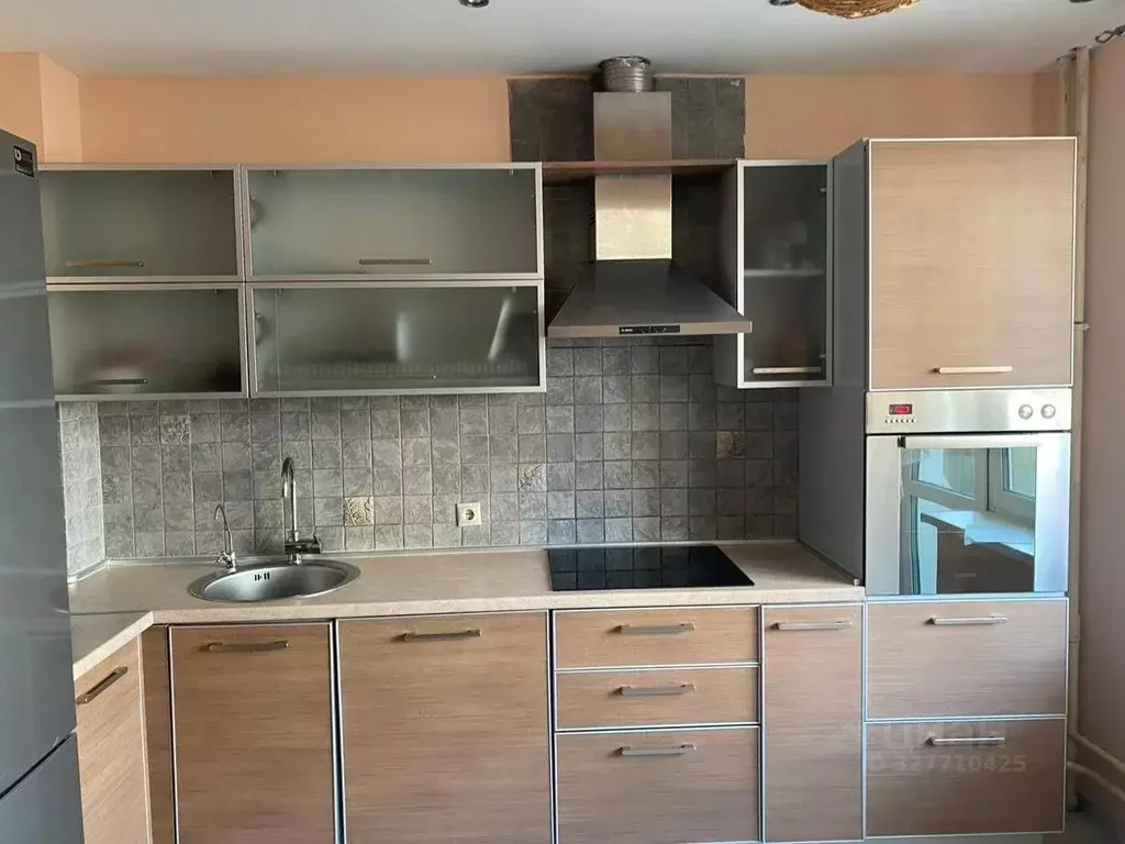 3-к кв. Свердловская область, Екатеринбург ул. Авиационная, 48А (84.6 ... - Фото 1