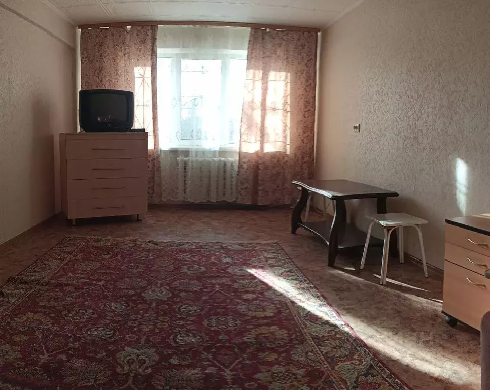 1-к кв. Омская область, Омск Заозерный мкр, ул. Бородина, 4/2 (38.0 м) - Фото 1