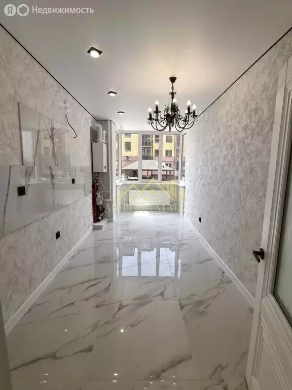 2-комнатная квартира: Владикавказ, улица Билара Кабалоева, 18 (63 м) - Фото 1