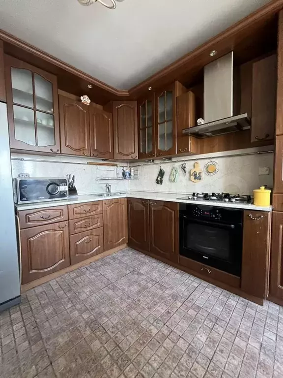 3-к. квартира, 90 м, 5/5 эт. - Фото 0
