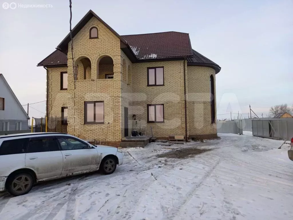 Дом в село Надеждино, Солнечная улица, 3А (230 м) - Фото 1