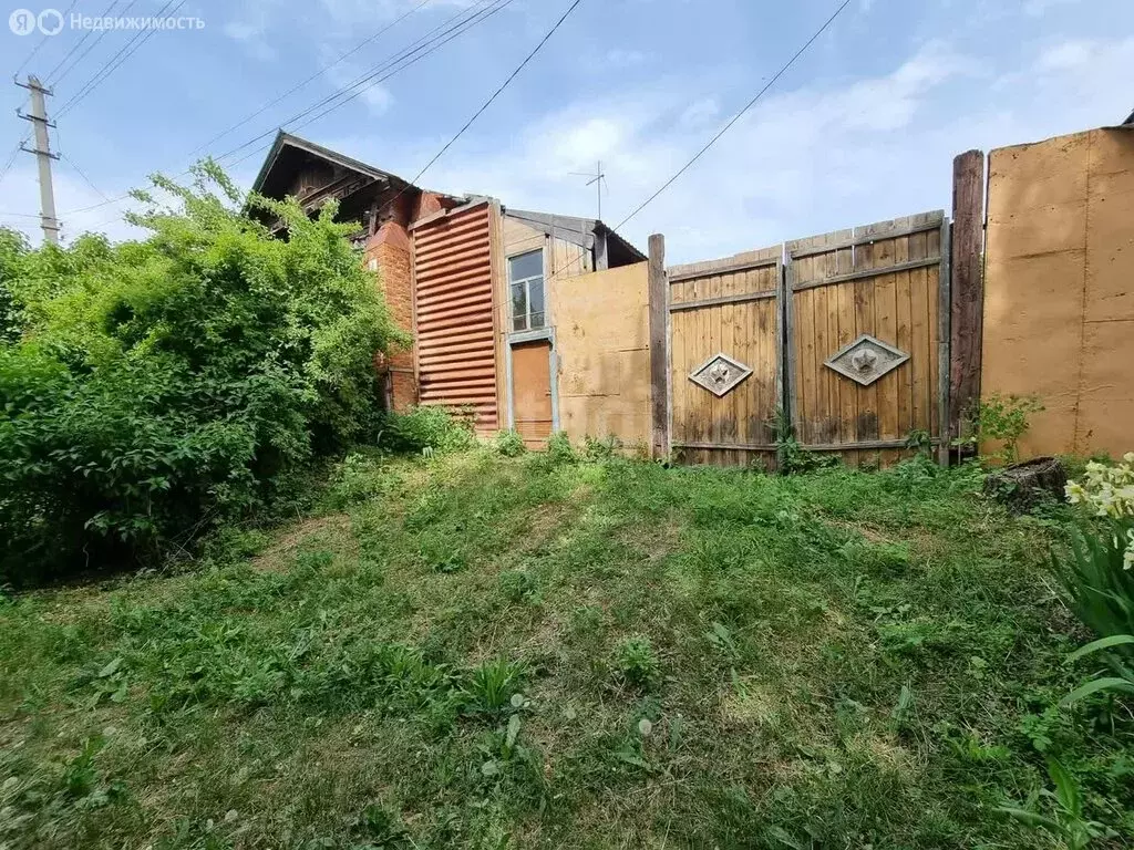 Дом в Саратовская область, рабочий посёлок Базарный Карабулак, улица ... - Фото 0