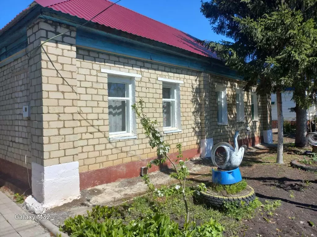 Дом в Саратовская область, Ртищево ул. Алексея Громова (80 м) - Фото 1