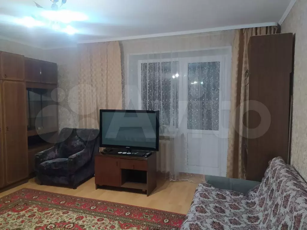 1-к. квартира, 40 м, 5/10 эт. - Фото 0