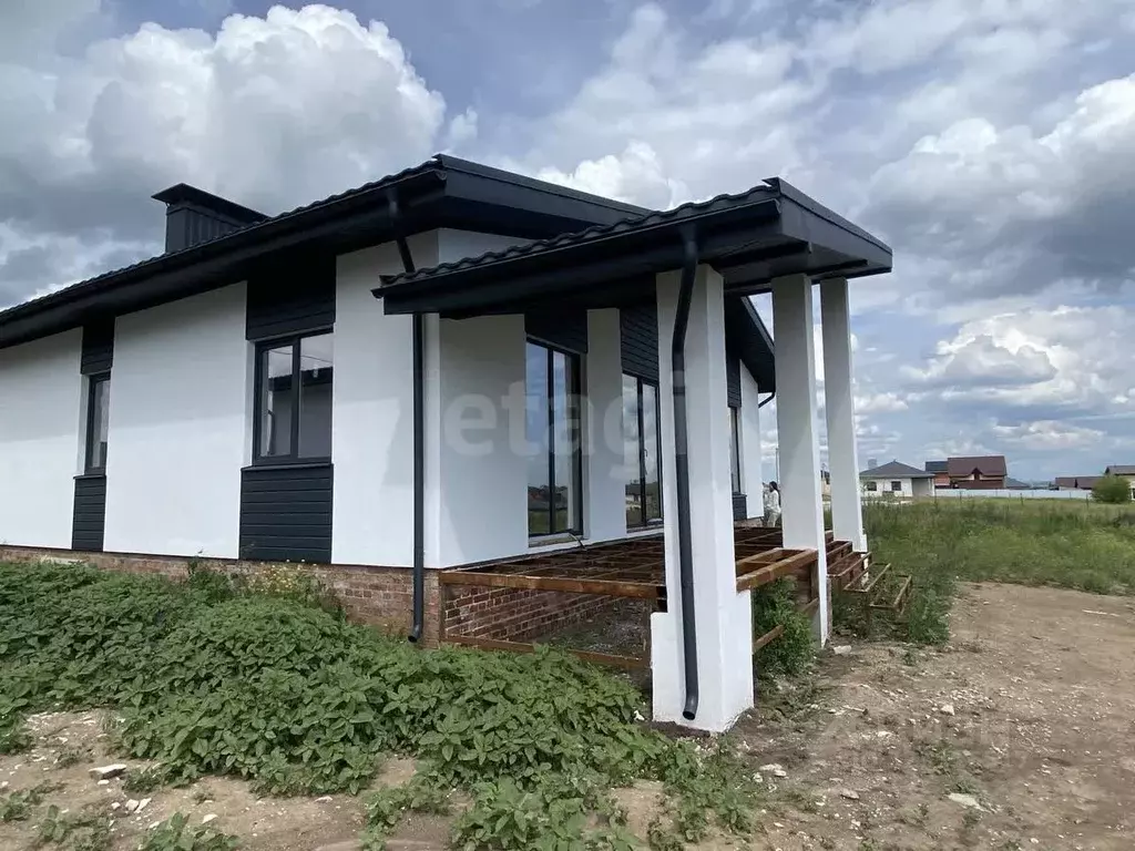 Дом в Саратовская область, д. Мергичевка ул. Малая Приовражная (104 м) - Фото 2