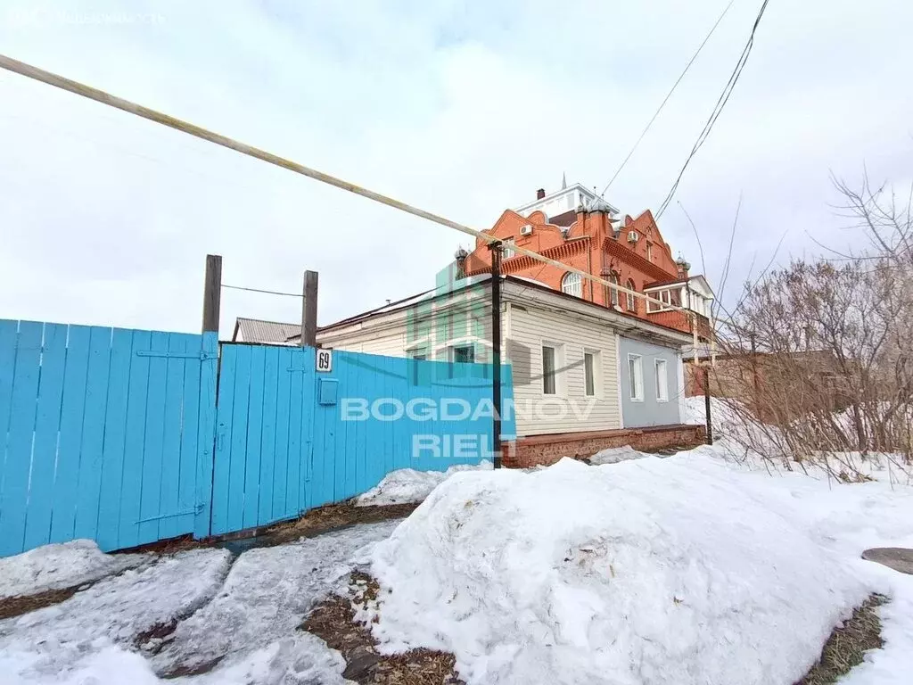 Дом в Омск, улица Сазонова, 69 (105.7 м) - Фото 1