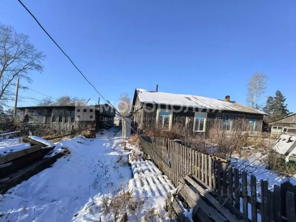 Дом в Амурская область, Белогорский муниципальный округ, с. ... - Фото 1