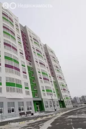 3-комнатная квартира: Тюмень, улица Монтажников, 34 (85.7 м) - Фото 1