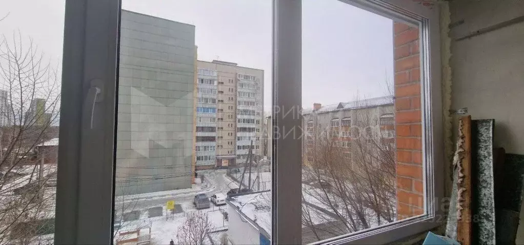 3-к кв. Тюменская область, Тюмень Мельзаводская ул., 8 (83.5 м) - Фото 1