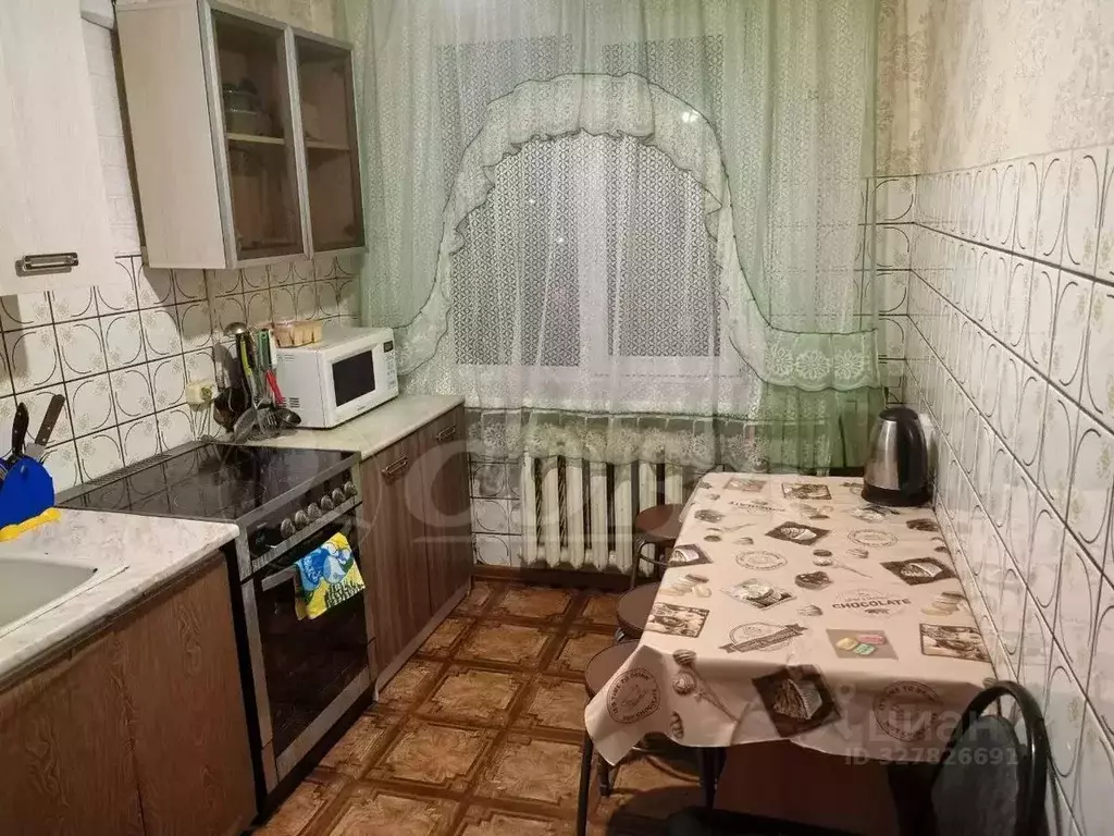 3-к кв. Тюменская область, Тобольск 7-й мкр, 19 (67.0 м) - Фото 1