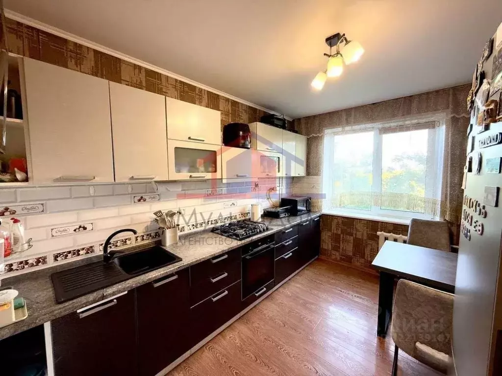 4-к кв. Белгородская область, Старый Оскол ул. Ватутина, 85 (81.0 м) - Фото 0