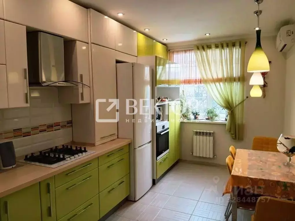 3-к кв. Костромская область, Кострома Пятницкая ул., 28Вк1 (81.4 м) - Фото 1