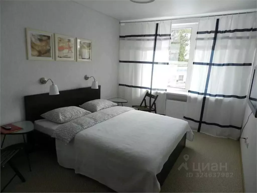 Комната Псковская область, Псков Вокзальная ул., 29/43 - Фото 2