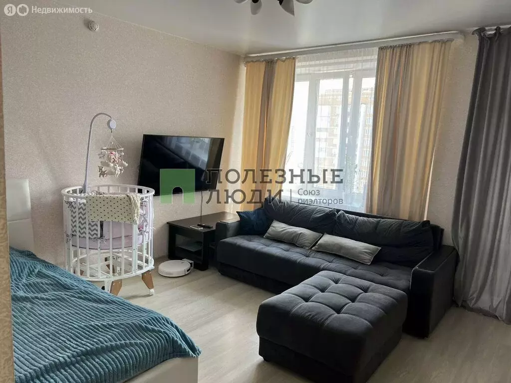 Квартира-студия: Красноярск, Взлётная улица, 7К (36.7 м) - Фото 0