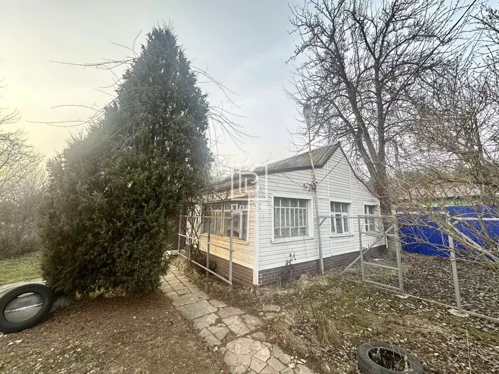 Дом в Калужская область, Калуга Карьерный СНТ, 65 (30 м) - Фото 0