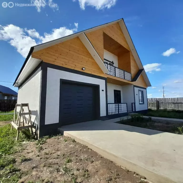 Дом в село Хомутово, Карпатская улица (200 м) - Фото 1