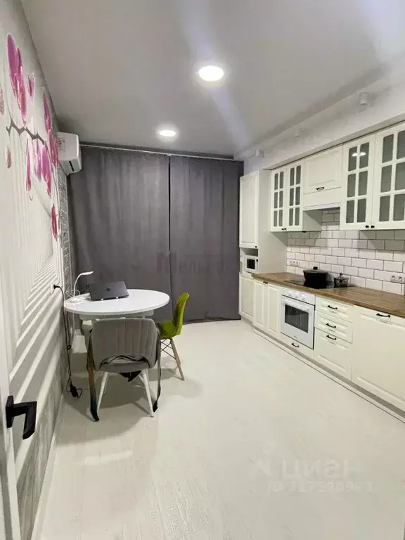 2-к кв. Волгоградская область, Волгоград ул. Тимирязева, 15 (55.2 м) - Фото 0