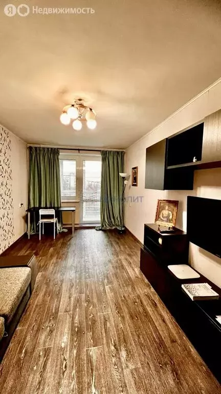 1-комнатная квартира: Нижний Новгород, жилой район Кузнечиха, улица ... - Фото 0