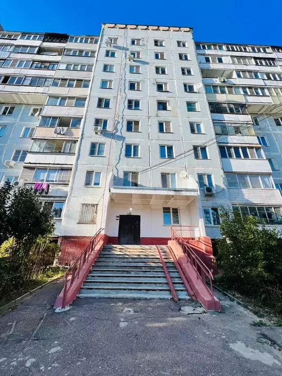 3-к. квартира, 70 м, 3/9 эт. - Фото 0