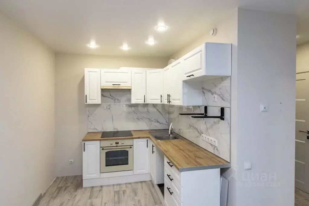 1-к кв. Тюменская область, Тюмень Харьковская ул., 76 (46.3 м) - Фото 1