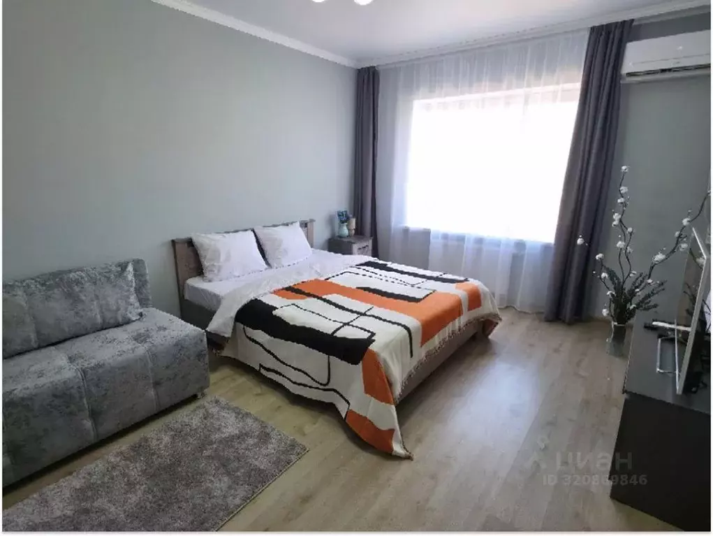 1-к кв. Астраханская область, Астрахань ул. Савушкина, 6И (38.0 м) - Фото 0