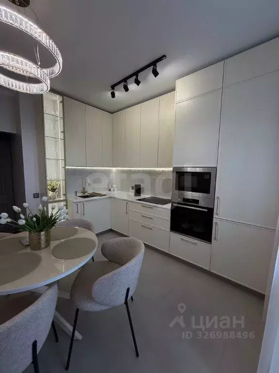 3-к кв. Воронежская область, Воронеж ул. Ломоносова, 80 (80.0 м) - Фото 1