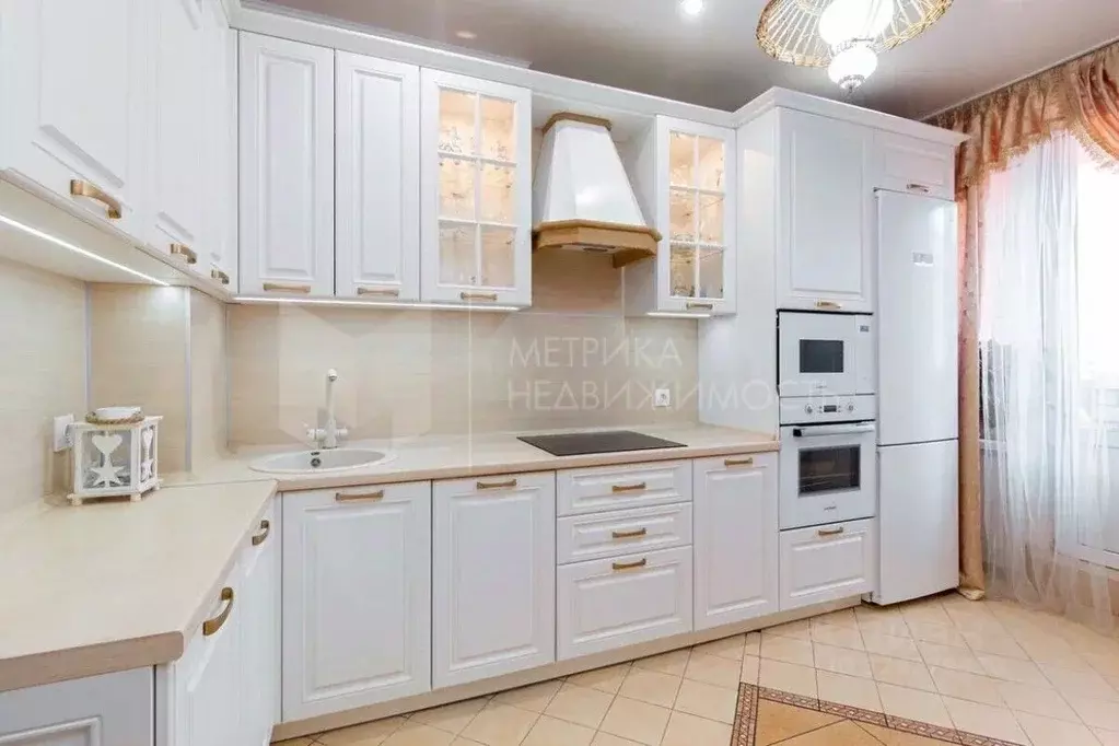 3-к кв. Тюменская область, Тюмень Заречный проезд, 37к1 (82.7 м) - Фото 1