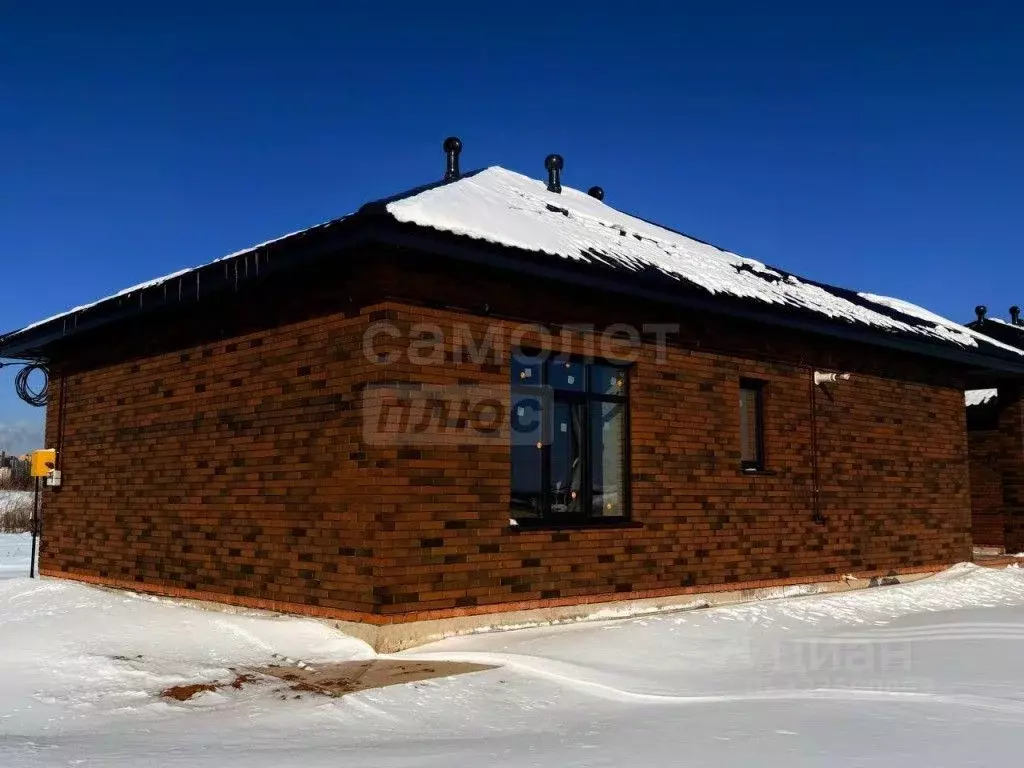 Дом в Оренбургская область, Оренбург городской округ, пос. ... - Фото 1