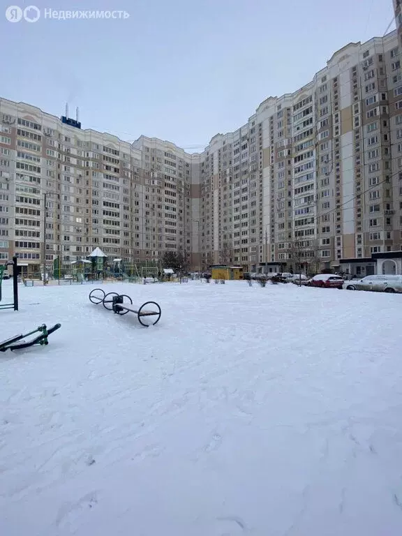 3-комнатная квартира: Чехов, микрорайон Губернский, Земская улица, 14 ... - Фото 1