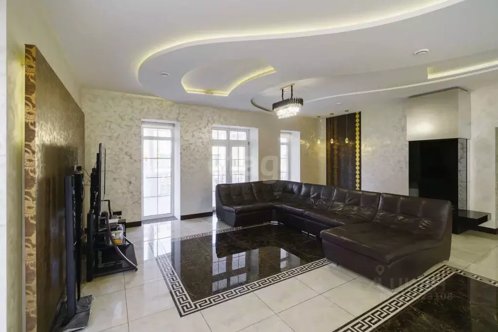 Дом в Ульяновская область, Ульяновск ул. Владимирская, 5 (600 м) - Фото 2