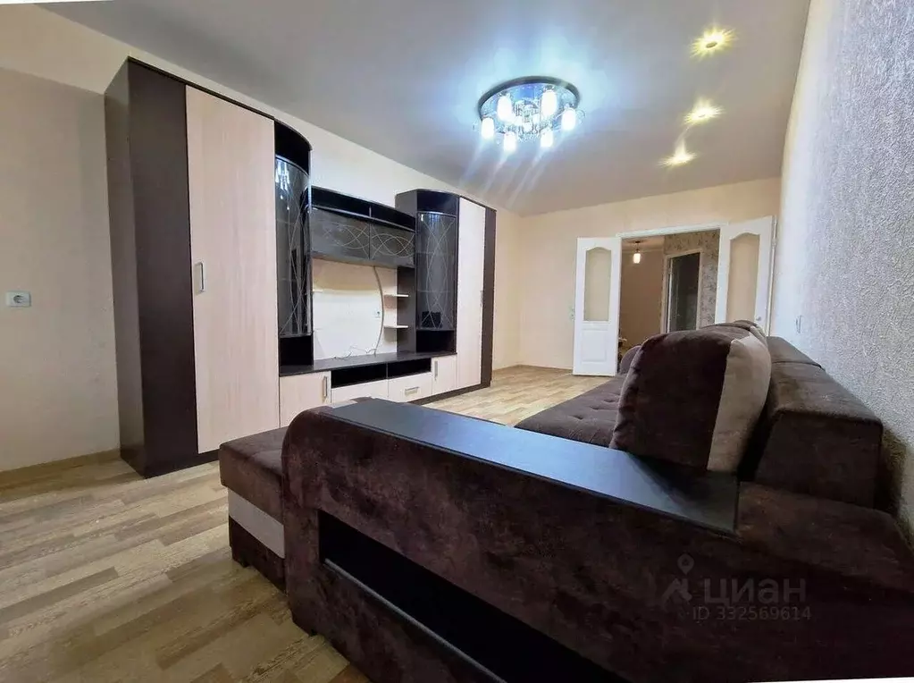 4-к кв. Татарстан, Набережные Челны ул. Гостева, 57 (97.4 м) - Фото 1